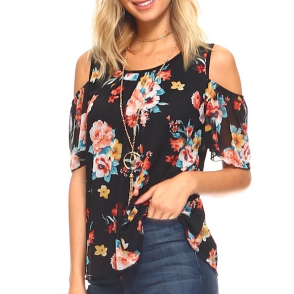 Women's Cold Shoulder Top with Necklace - Picture 2 of 7